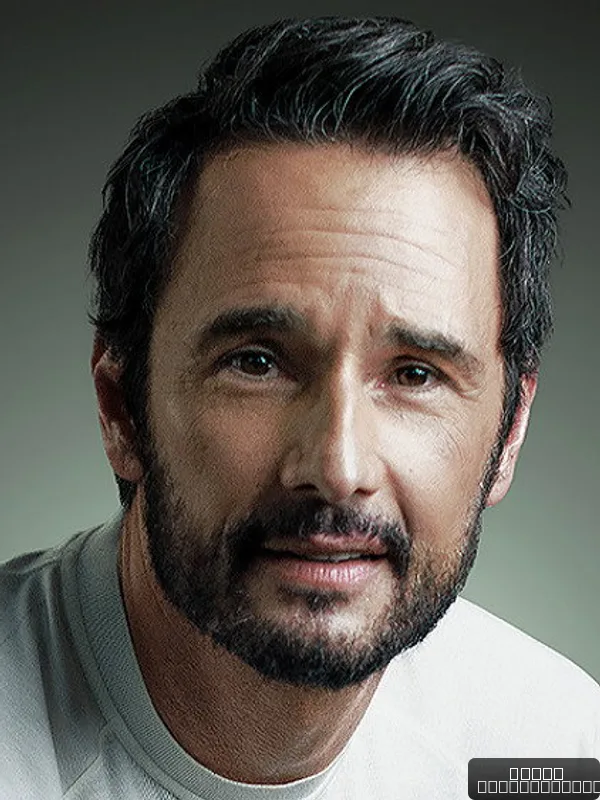 Rodrigo Santoro — photo 2