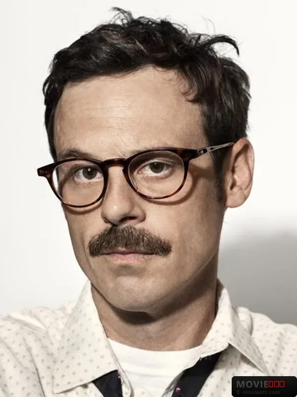 Scoot McNairy