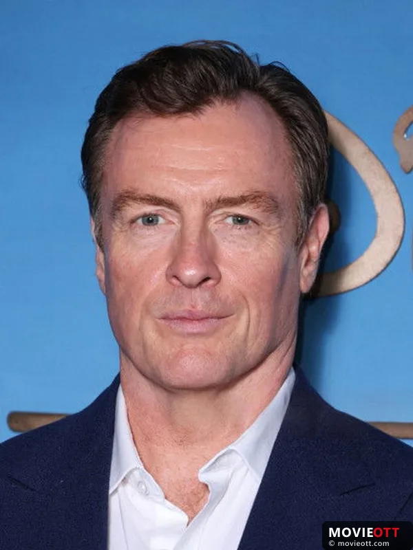 Toby Stephens — photo 1