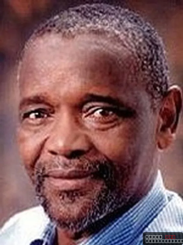 Winston Ntshona — photo 1