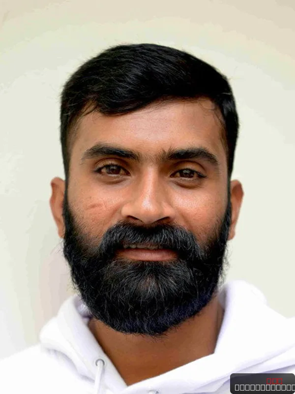 Yogesh — photo 1