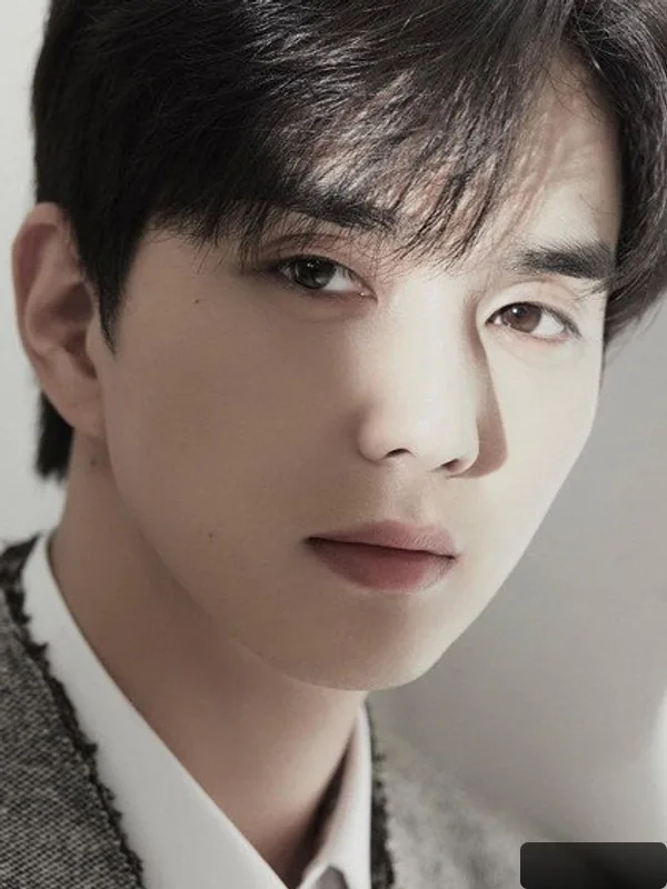 Yoo Seung-ho — photo 3