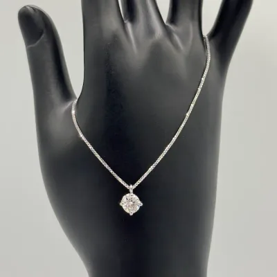 Girocollino punto luce con un Diamante ct.0,71