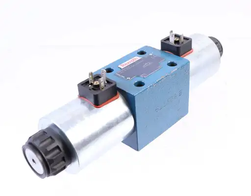 Product: REXROTH R900929121 4WE 10 D33/OFCG220N9K4