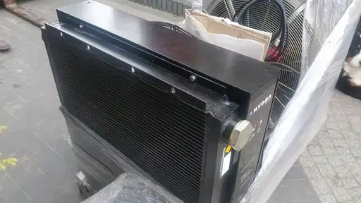 Product: Powietrzna chłodnica oleju OILTECH 53905821