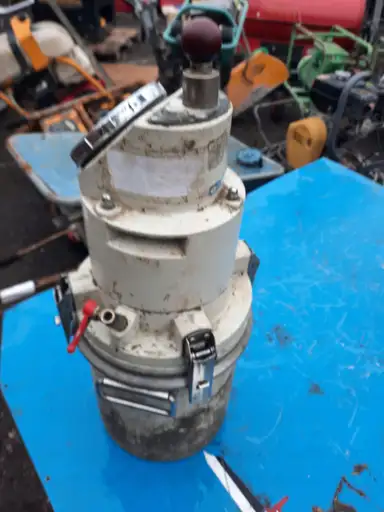 Produkt: Aparat do badania zawartości powietrza w mieszance betonowej