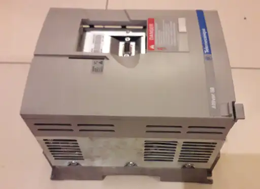 Product: Falownik SCHNEIDER TELEMECANIQUE ALTIVAR 58 VX4A581 V5.1 IE32 3HP 2,2kW