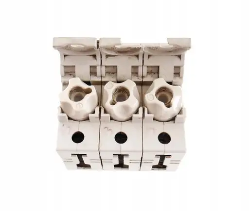 Product: Rozłącznik bezpiecznikowy R 303 16 A 3P