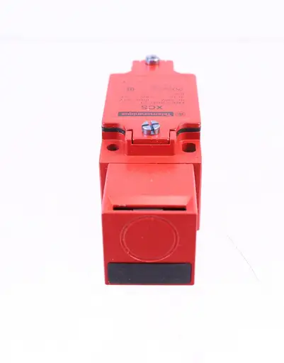 Product: TELEMECANIQUE XCSA701 071886 ! NEW !