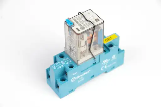 Product: Finder 55.32.9.024.0040 + 94.82 Przekaźnik + podstawka