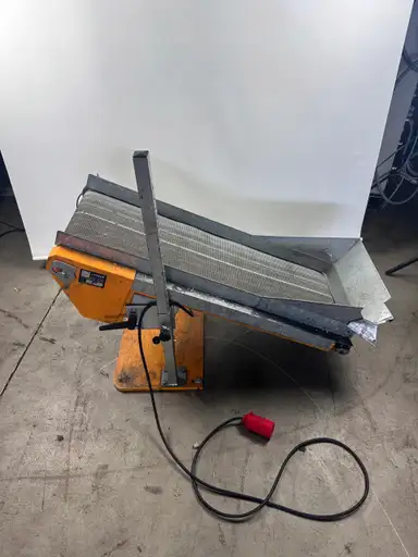 Produkt: Podajnik taśmowy