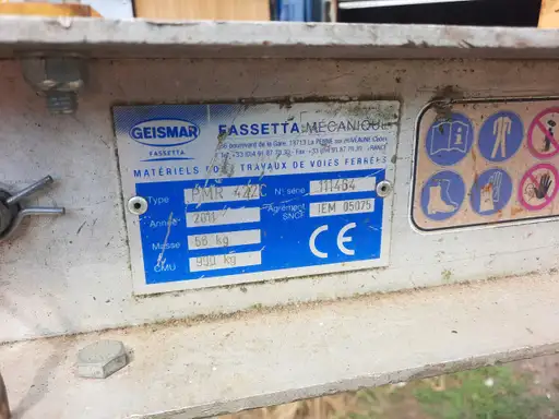 Produkt: Urządzenie do podnoszenia i wymiany szyn