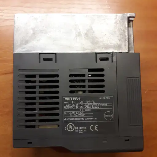 Product: Falownik MITSUBISHI FR-D720S-025-EC 0,4 kw D700 INVERTER