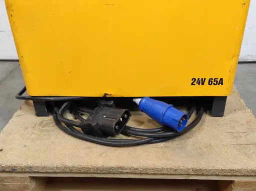 Product: JUNGHEINRICH ŁADOWARKA BATERII TRAKCYJNYCH 230V 24Vdc 65A 520Ah