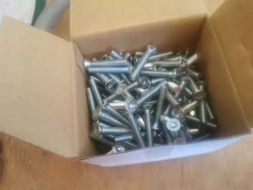 Product: Śruba Bossard z łbem stożkowym TORX M6x35 8.8 ISO 14581