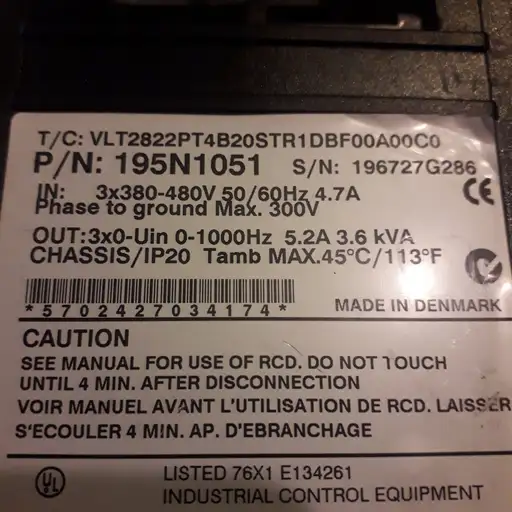 Product: Falownik VLT 2822 VLT2822PT4B20STR1DBF00A00C0 2,2 kW 5,2 A 0-1000 Hz