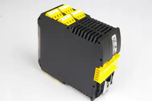 Product: Schmersal PSC1-E31-12DI-10DIO 103012195 Safety Controller