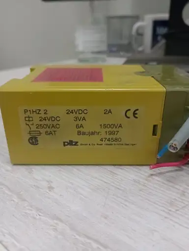 Product: Pilz Pnoz P1HZ/2 - przekaźnik bezpieczeństwa