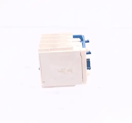 Product: TELEMECANIQUE LA1KN04