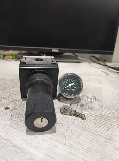 Product: Rexroth 303 0821302582 - zawór pneumatyczny z blokadą kluczykową