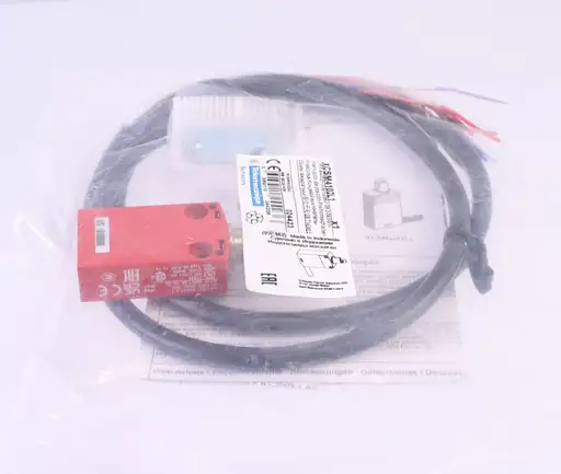 Product: TELEMECANIQUE XCSM4102L1 024423 ! NEW !