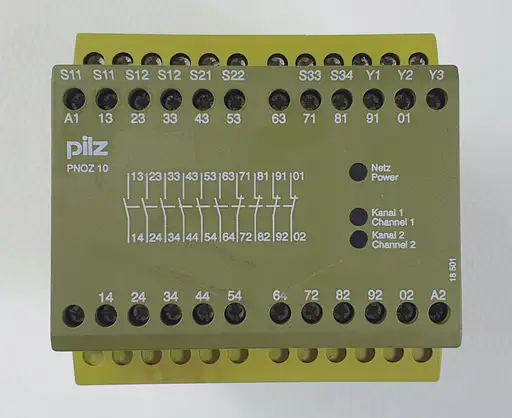 Produkt: PILZ PNOZ 10 24VDC 6S 4O 774009