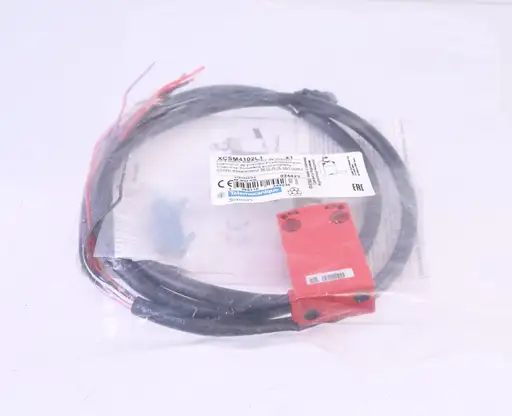 Product: TELEMECANIQUE XCSM4102L1 024423 ! NEW !