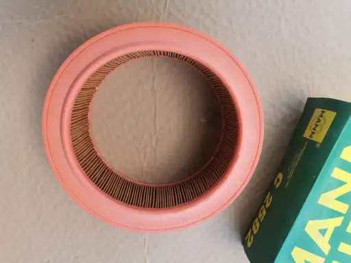 Product: Filtr powietrza Mann-Filter C 2582