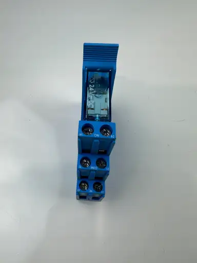 Product: Przekaźnik sterowniczy FINDER 44.52 + podstawka FINDER 95.95.1