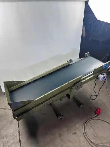 Produkt: Podajnik taśmowy