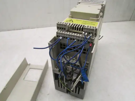 Prodotto: Falownik KEB 10.F4.C3D-4M00/1.3 2,2 kw