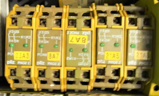 Product: Przekaźnik bezpieczeństwa Pilz PNOZ Z 2S 24VAC/AC