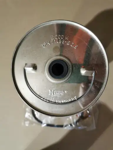 Product: Filtr oleju Hengst E200M D05