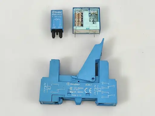 Product: FINDER 40.51 10A 250V~ 12Vdc PRZEKAŹNIK + GNIAZDO