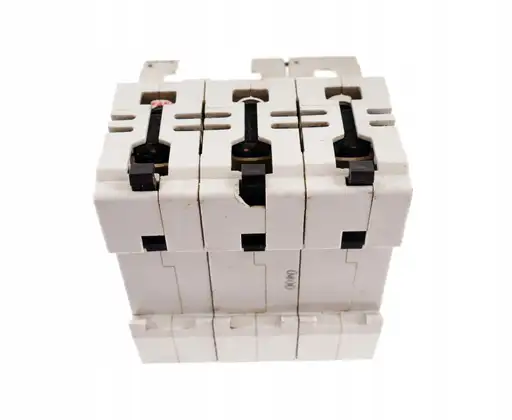 Product: Rozłącznik bezpiecznikowy R 303 16 A 3P