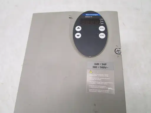 Product: Falownik TELEMECANQUE ALTIVAR 31 ATV31HU30N4 3 kw SCHNEIDER