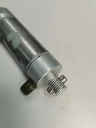 Produkt: Siłownik pneumatyczny SMC NCNC106-0100 25mm