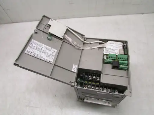 Product: Falownik TELEMECANQUE ALTIVAR 31 ATV31HU30N4 3 kw SCHNEIDER