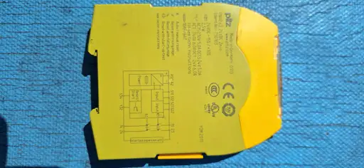 Produkt: Pilz PNOZ s4 C 24VDC 3 n/o 1 n/c nr 750104