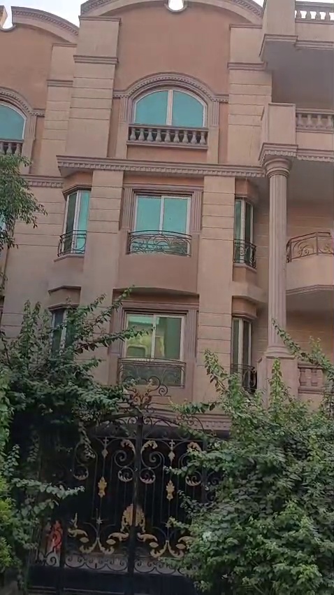 عمارة للبيع بجاردن سيتي 800 متر (30-005-1186)