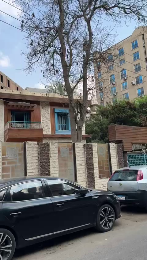 فيلا للبيع بمصر الجديدة منطقة الميريلاند 700 متر (30-010-1198)