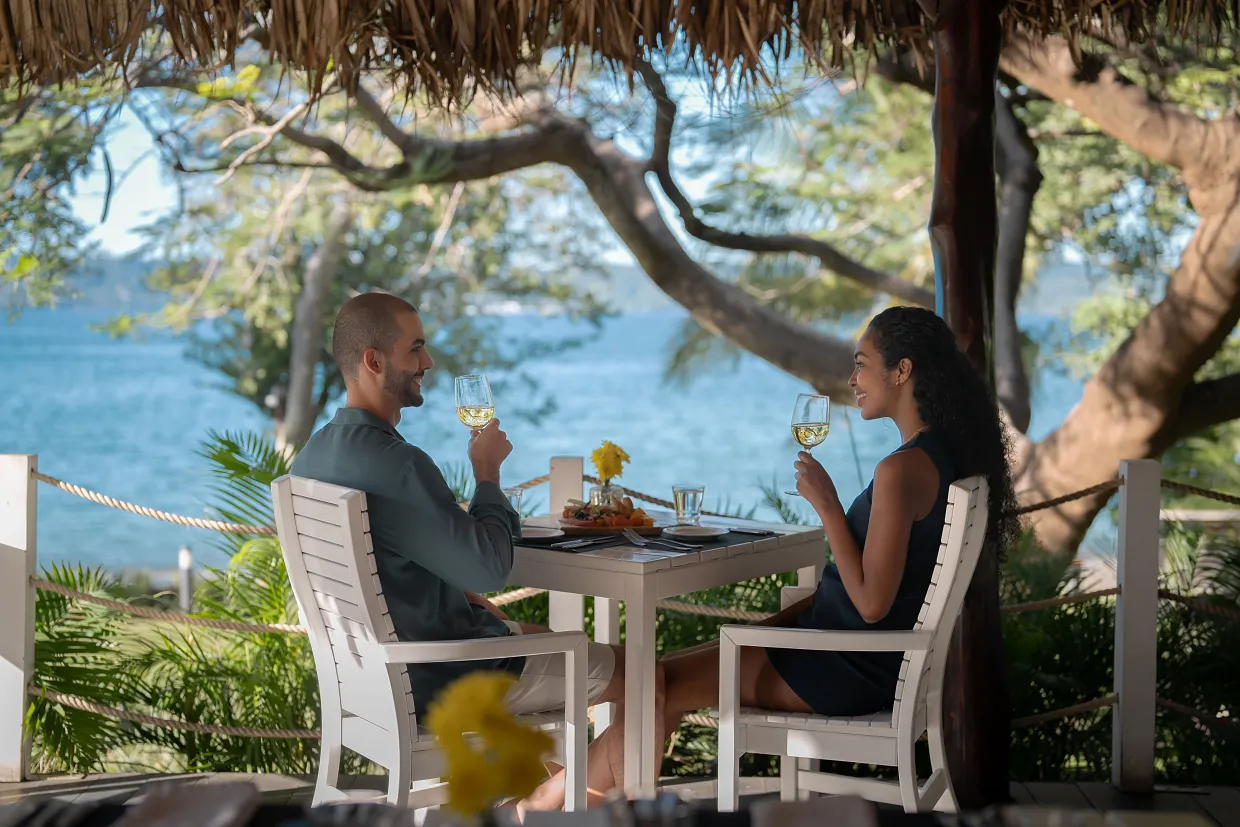 Secrets Papagayo Costa Rica Couple Dining Secrets Papagayo Costa Rica Couple Dining