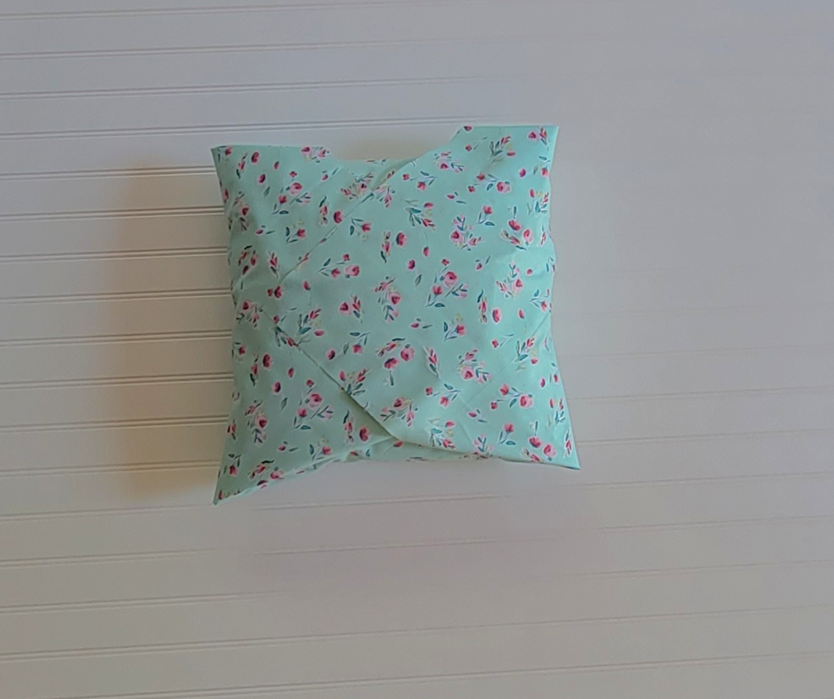 DIY no sew throw pillow covers