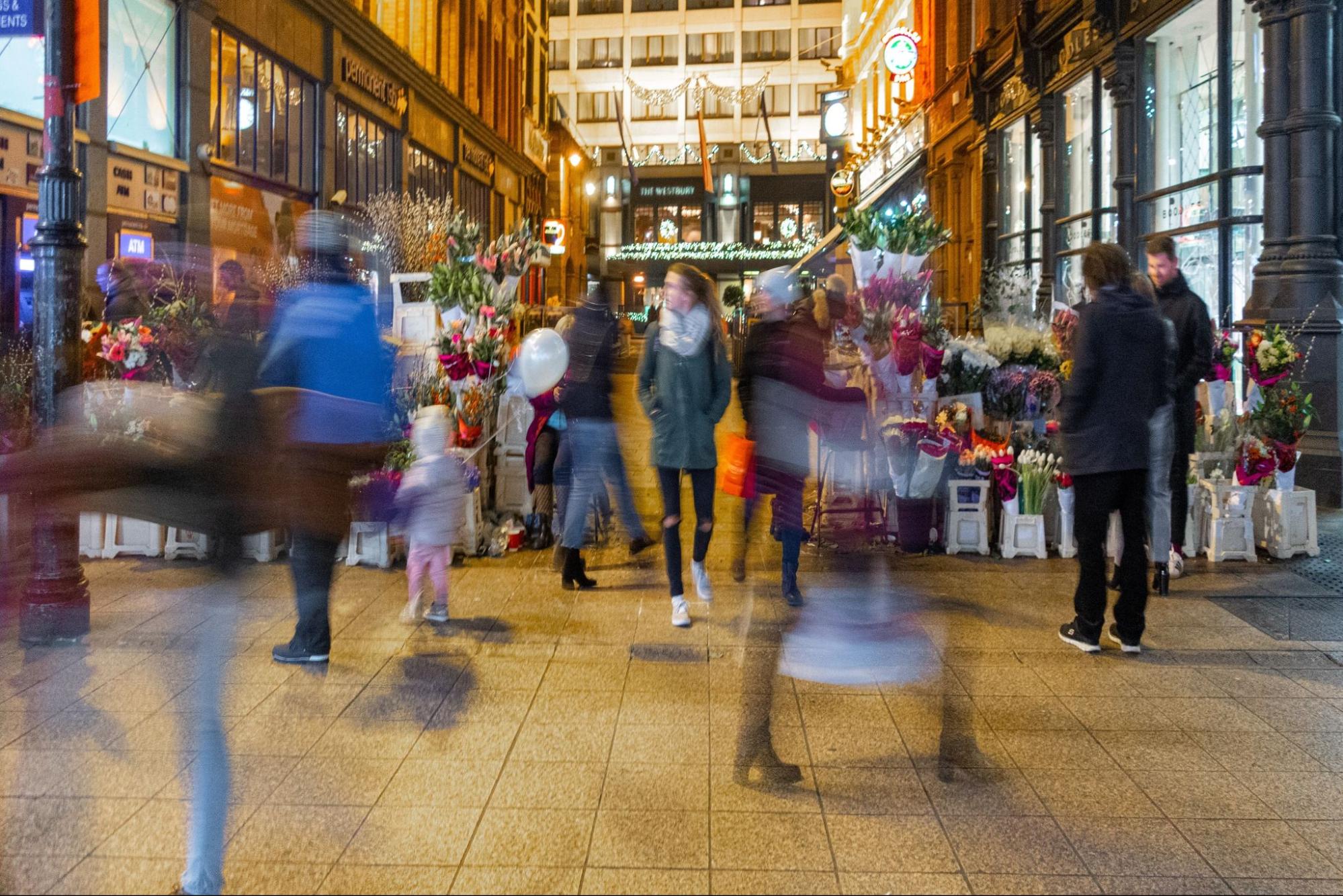 Holiday season restaurant promotion ideas