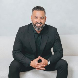 A Florida native raised in Miami, who often enjoys spending time with the family in Vero Beach, and now lives in Orlando as a real estate agent with The Agency - Serving the many places he calls home.