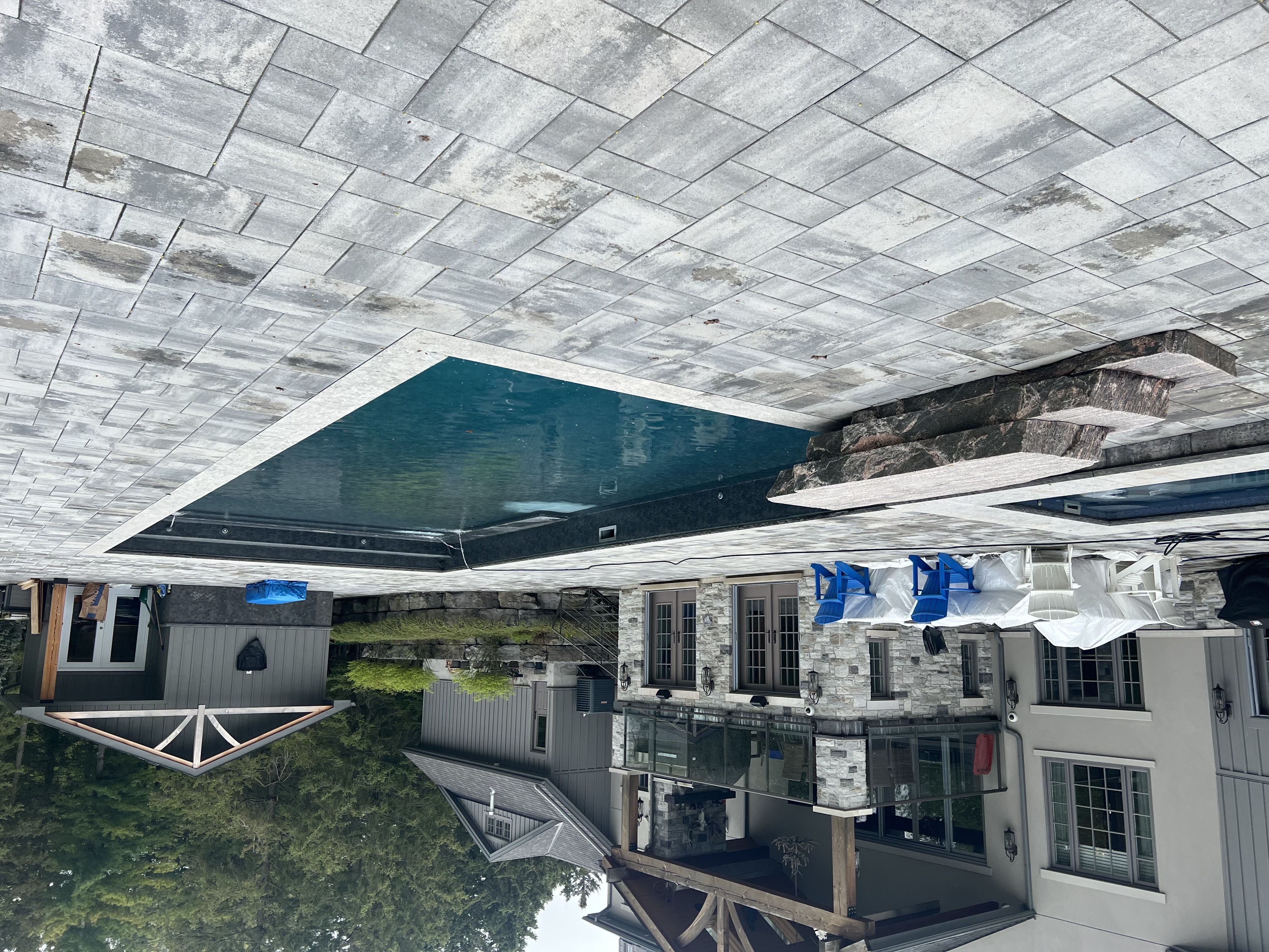 Residential swimming pool in Ontario professionally maintained by Eclipse Pool Services