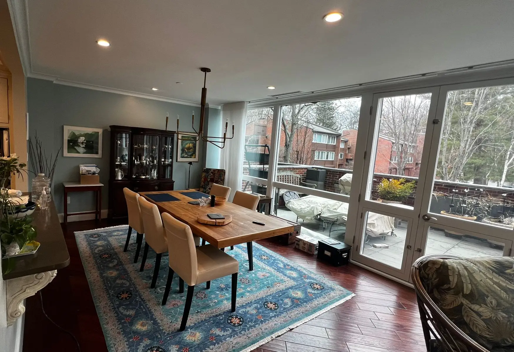 How to Paint an Aluminum Sunroom | Expert DIY Guide