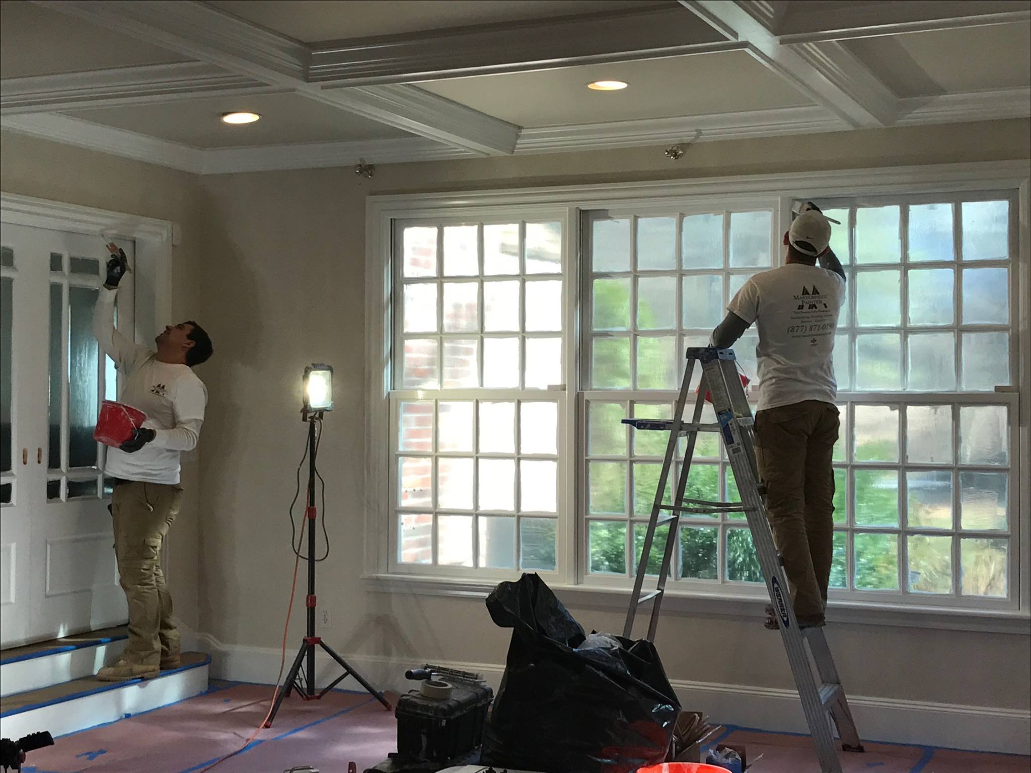 Pro Tips for Painting Crown Molding – Prep, Tools & Finish