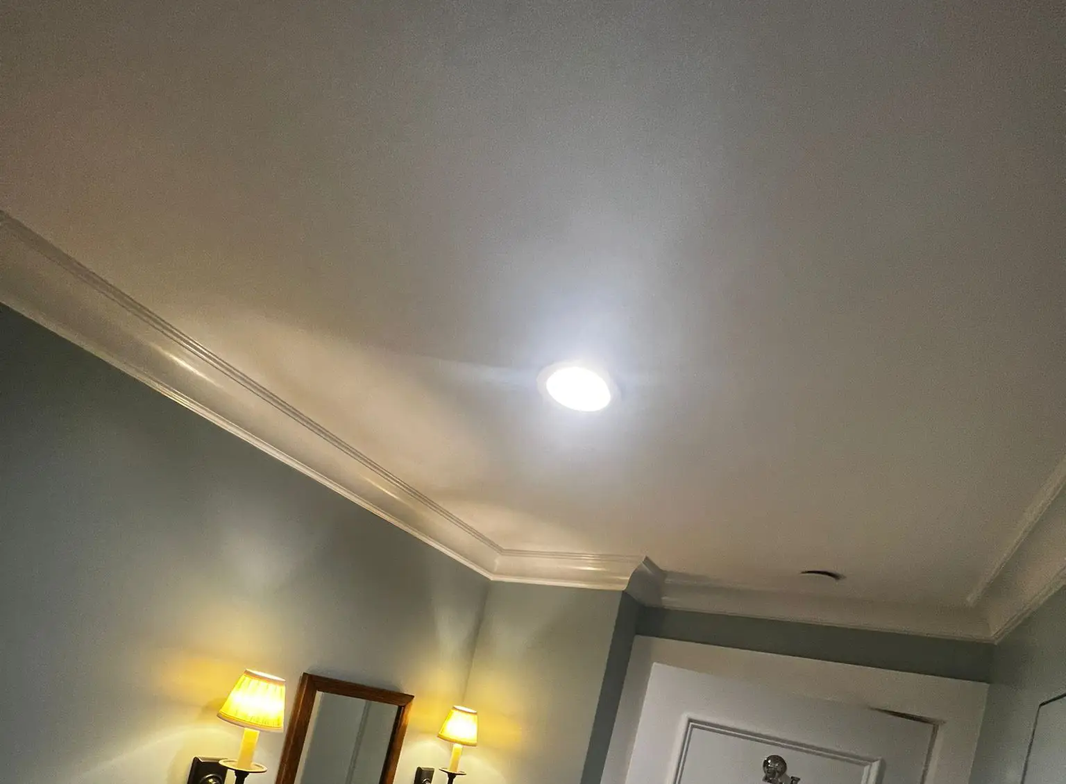 How to Paint a Bathroom Ceiling – Pro Prep & Paint Tips