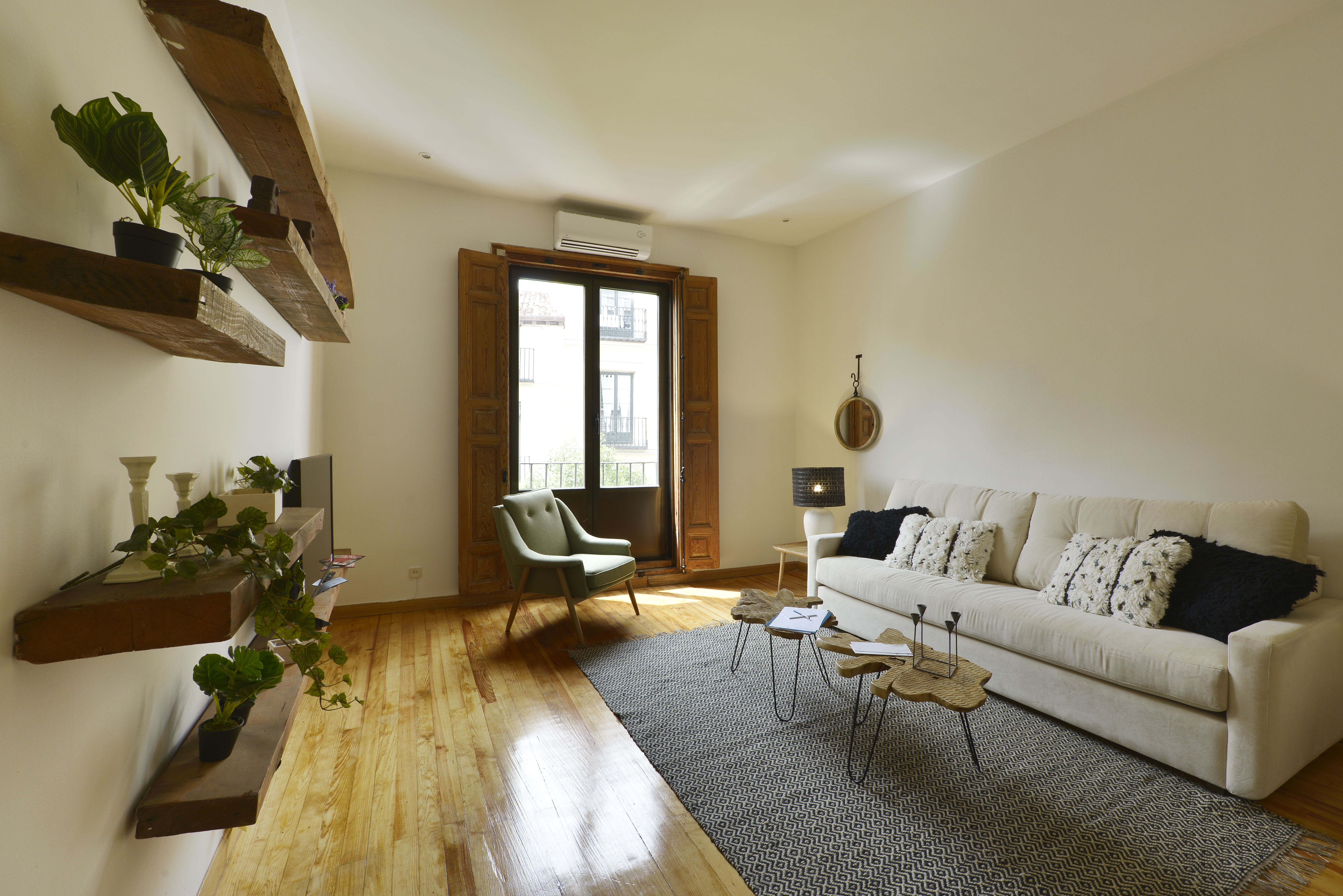 How to Paint a Small Living Room to Look Bigger